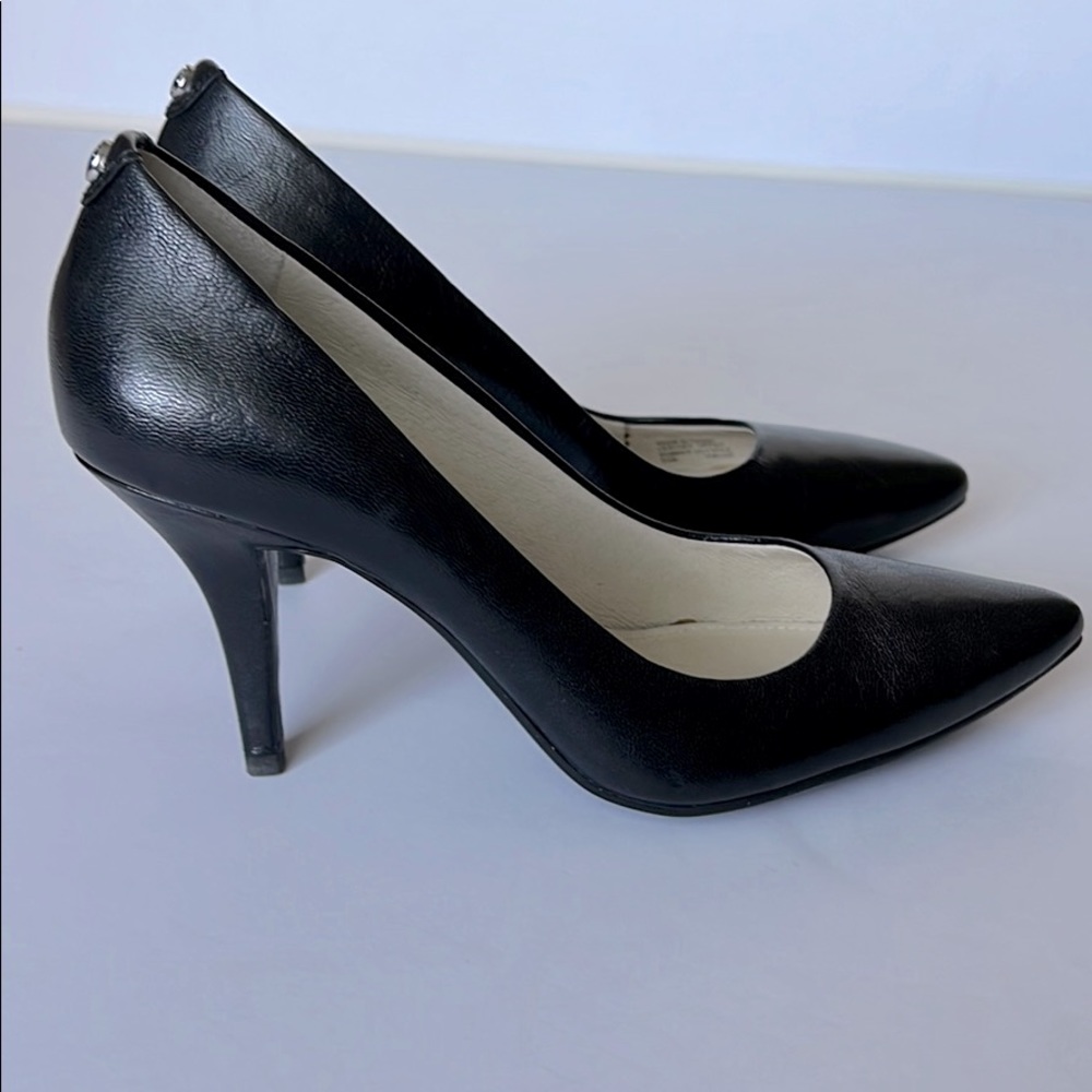 Michael Kors Black Pumps